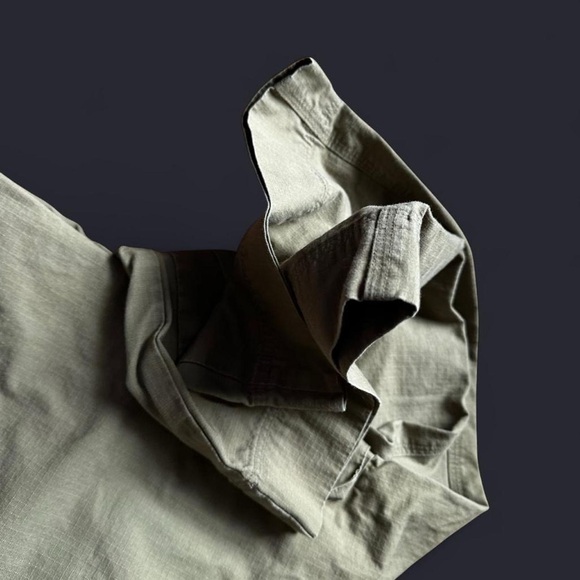 Green Columbia Women’s Cargo Ripstop Pants - Picture 3 of 8